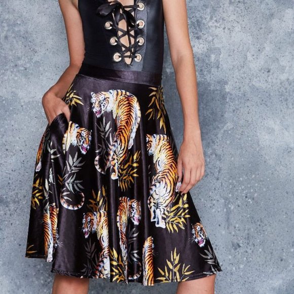 Blackmilk Dresses & Skirts - NWT PROWLER VELVET MIDI SKIRT